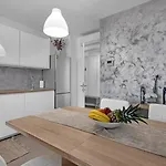 Appartement Pet Friendly Silver Sea With Free Parking *