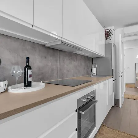 Pet Friendly Silver Sea With Free Parking Appartement