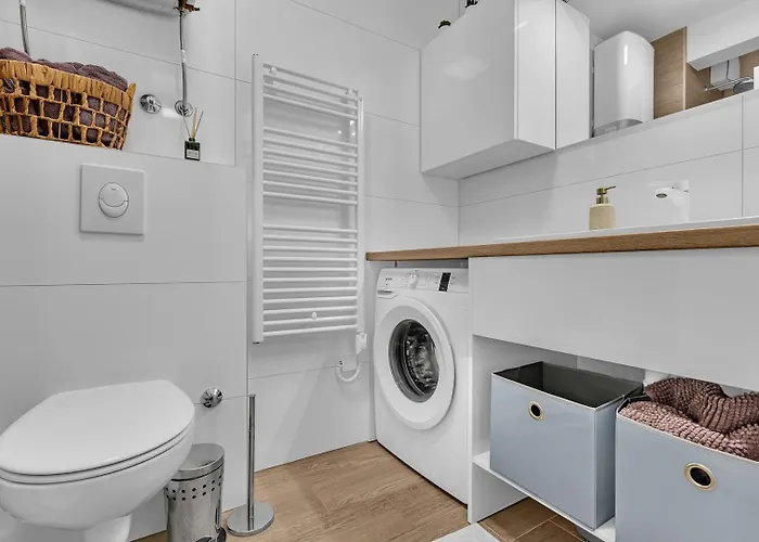 Pet Friendly Silver Sea With Free Parking Appartement Makarska
