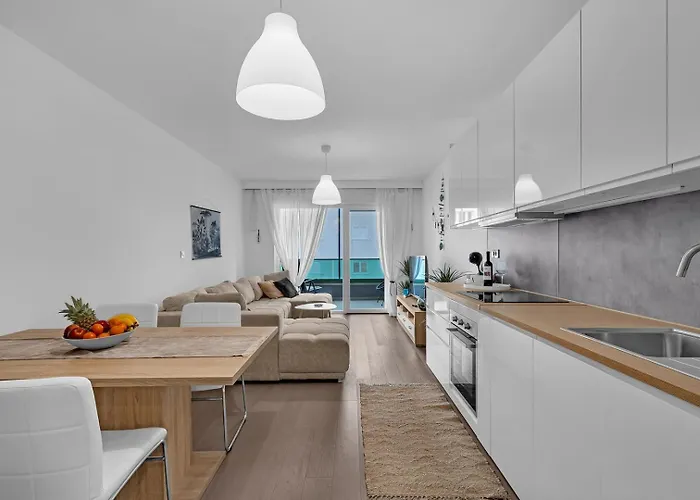 Appartement Pet Friendly Silver Sea With Free Parking Makarska